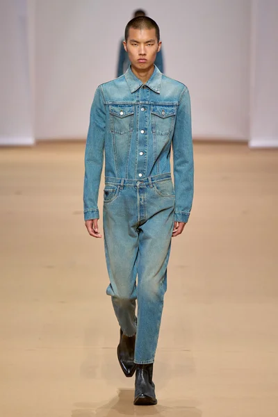 Look 31